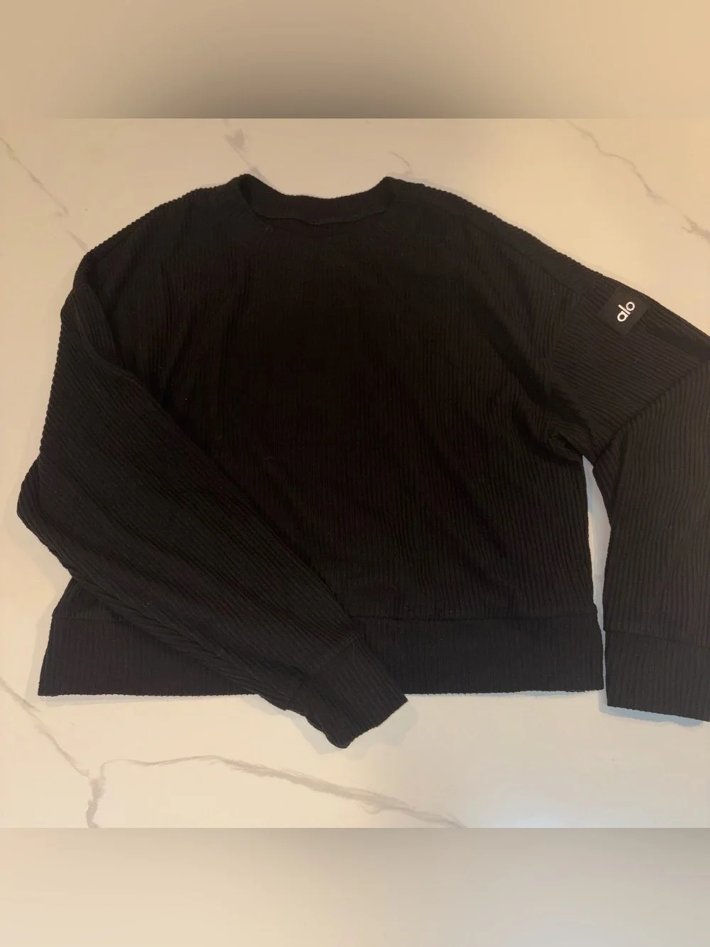 ALO Yoga Black Cropped Crew Sweatshirt M
